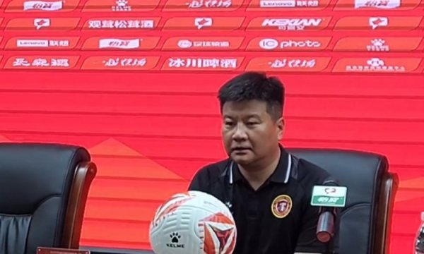 辽宁铁东谈主客场1-0驯服敌手，不时稳居中甲积分榜首位