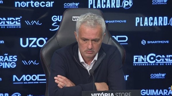 敌手主帅喷判罚双标，穆帅：我曾跟他同样年青，曩昔蠢话比当今多