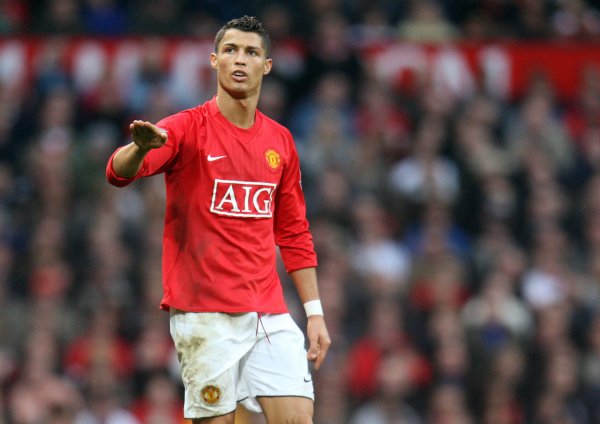 前球员回忆：07年与C罗交换球衣后送东谈主，其时未领略其价值与趣味