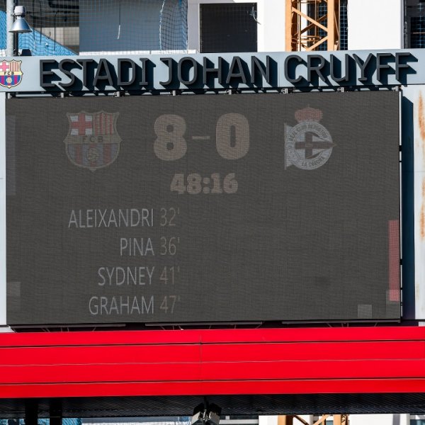 太凶残😱巴萨女足半场8-0杰出拉科鲁尼亚 此前9轮狂进39球丢2球