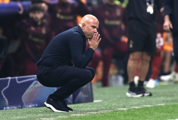 英超近6轮5负💥利物浦赶走4连败后再输曼城，下轮主场战丛林