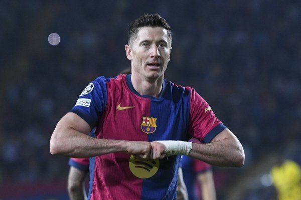 牙东说念主辟谣：对于莱万探讨退役的报说念是乌有的