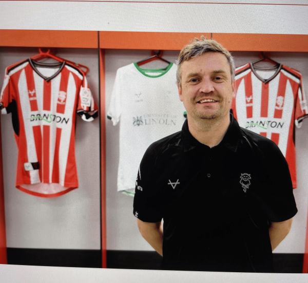 林肯城主帅: 尊重马雷斯卡, 但除了那5分钟, 咱们掌控了方位