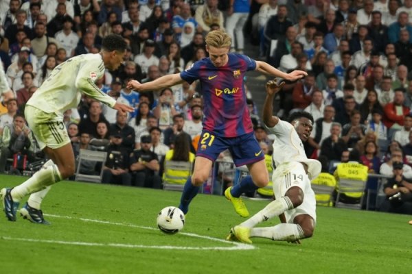 每体：巴萨恒久密切关注皇马里面动态，皇马三大球星公开不悦