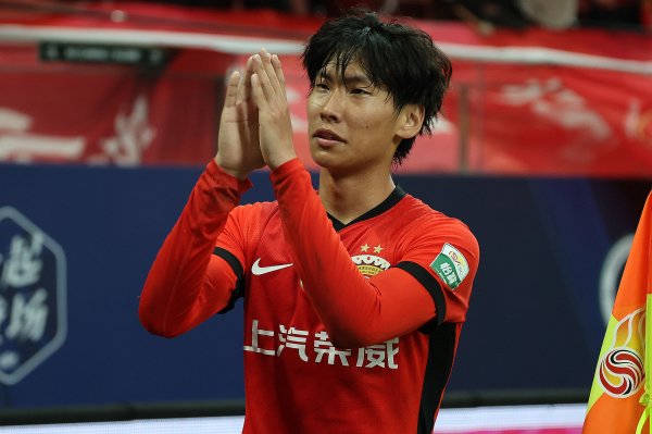 李新翔：和偶像武磊一谈踢球十分奇妙，没念念过我方能进那么多球